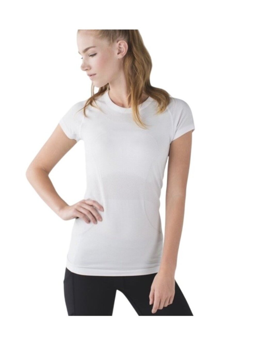 lululemon Swiftly Tech Short Sleeve Women’s Size 2 Crew Neck Stretch Tee White